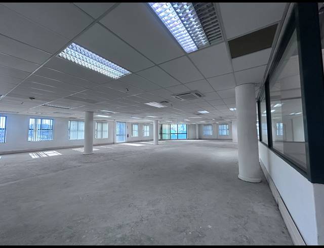 999M² OFFICE TO LET IN PINETOWN CENTRAL